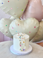Load image into Gallery viewer, Bedazzled cake ✨
